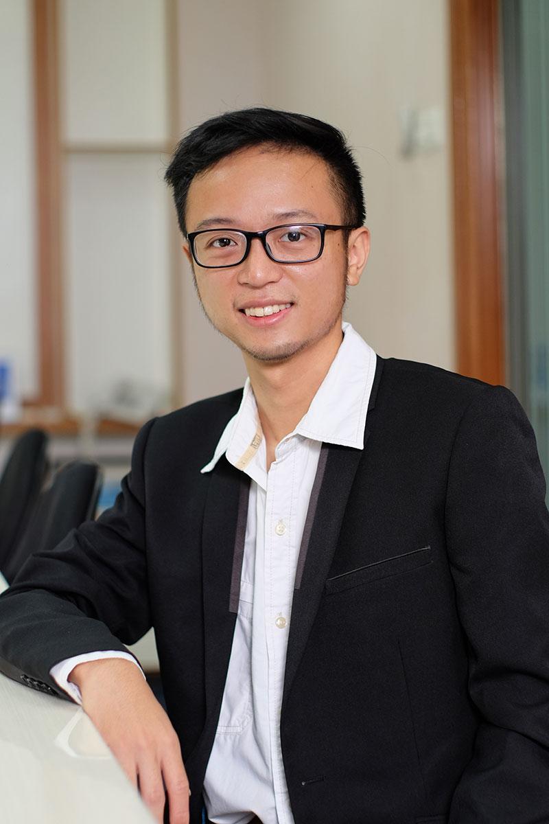 ANDRE LUKITO HARTONO S.T.